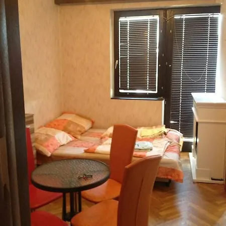 Penzion Attila Apartman Siófok