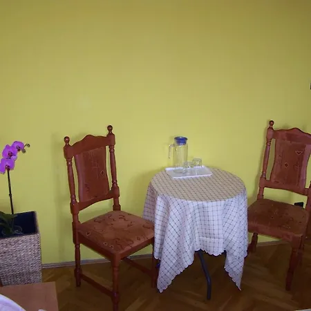 Maison d'hôtes Attila Apartman
