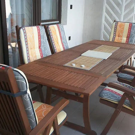 Maison d'hôtes Attila Apartman *