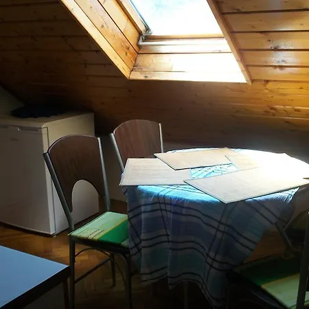 Maison d'hôtes Attila Apartman