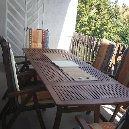 Maison d'hôtes Attila Apartman *